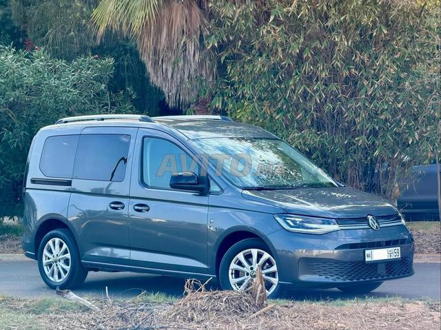 Volkswagen Caddy Diesel Manuelle 2022 à Rabat - 2