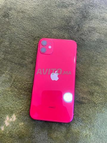 iPhone 11 64G Officiel Bon état - 2