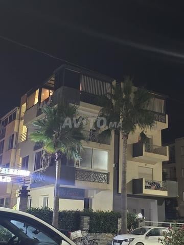 APPARTEMENT TRÈS CHIC en vente MEUBLÉ 3 façades