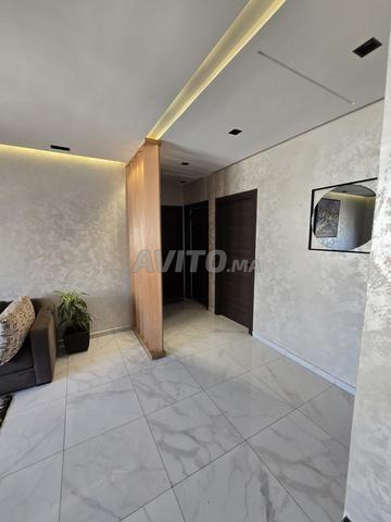 APPARTEMENT TRÈS CHIC en vente MEUBLÉ 3 façades