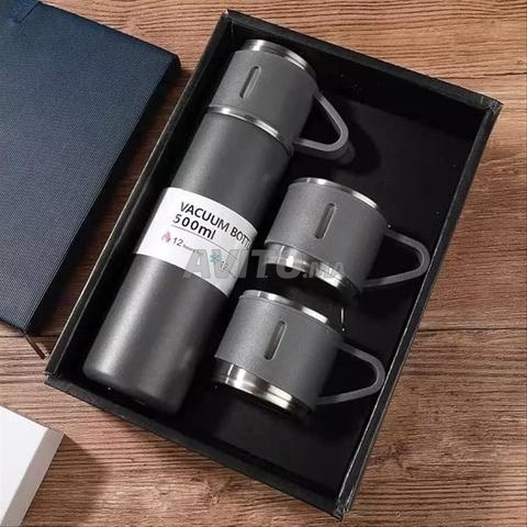 Bouteille thermos sous vide pour usage extérieur - 2