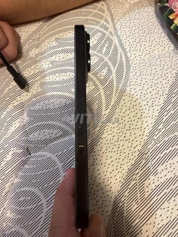iPhone 16 Pro noir - 2