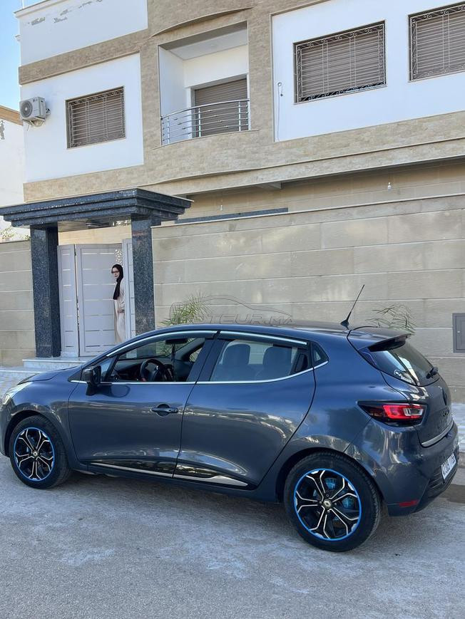 Clio 4 Intens le3mra