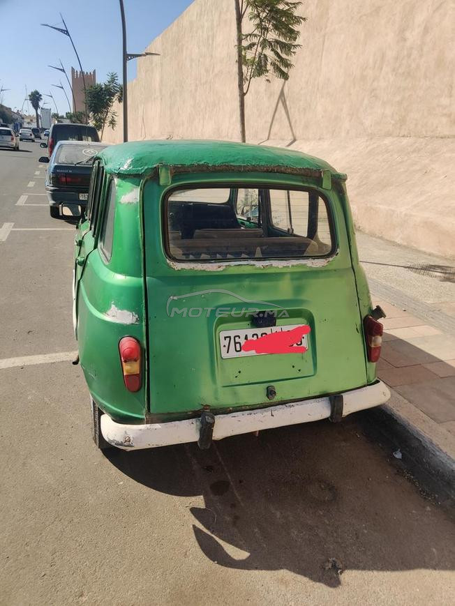 tomobil r4 a marche