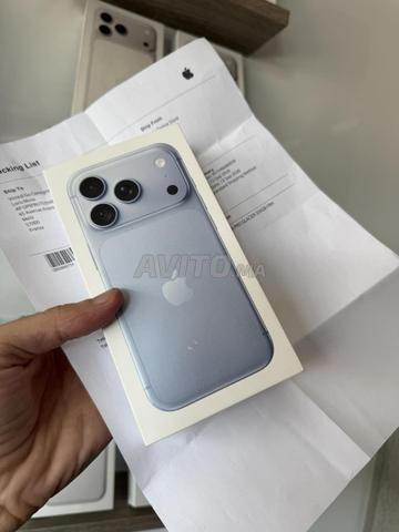 NOUVEL iPhone 18 Pro 256G Glacier / J'ai un magasin