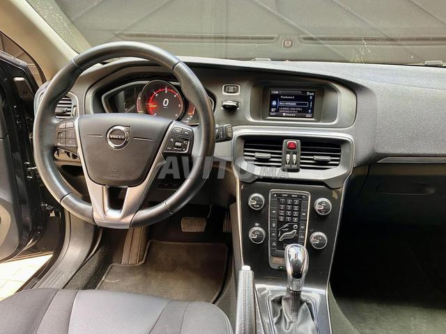 Volvo V40 D2 PACK design diesel 2019 - 2
