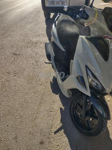 Scooter Valenti en très bon état - 2