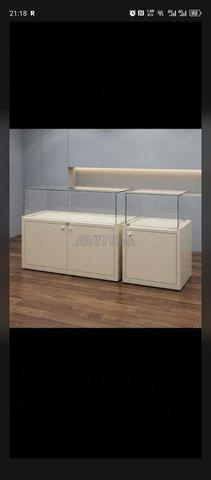 Deux comptoirs vitrine à vendre - 2