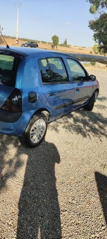 Bon état 4 pneus neufs moteur bien