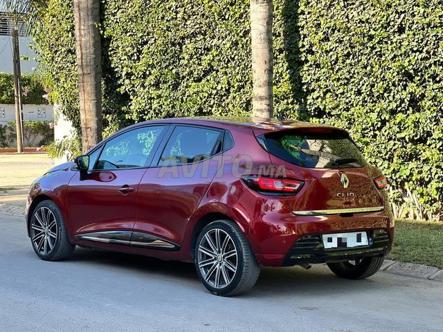 Renault Clio Automatique 1ere main  - 2