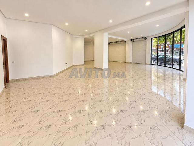 MAGASIN DE 119 M2 À VENDRE LA VILLE HAUTE CENTRE