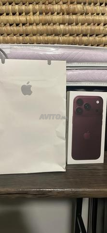 iPhone 18 Pro eSIM