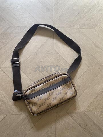 Balenciaga.. - 2