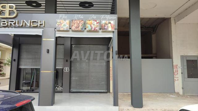 Magasin semi-fini à vendre