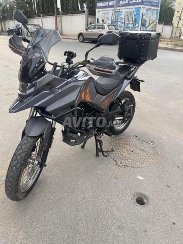 Sym NHT 200