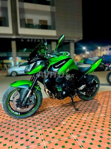 KAWAZAKI Z 750 R - 2