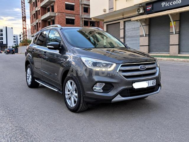 KUGA 2017 AUTOMATIQUE 2L 4X4 PARFAIT ÉTAT - 2