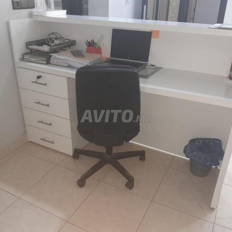 Vente de matériel médical et mobilier de bureau - 2