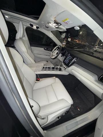 Volvo XC60 Plus Dark MHEV