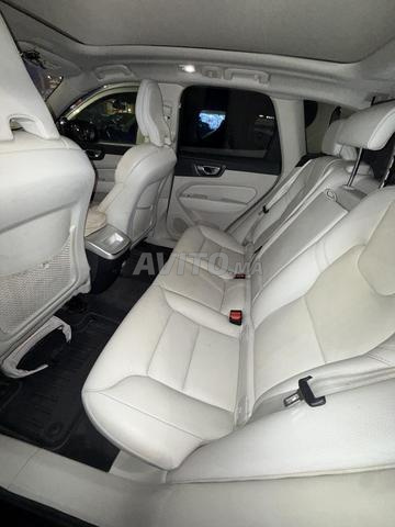 فولفو XC60 بلس دارك MHEV