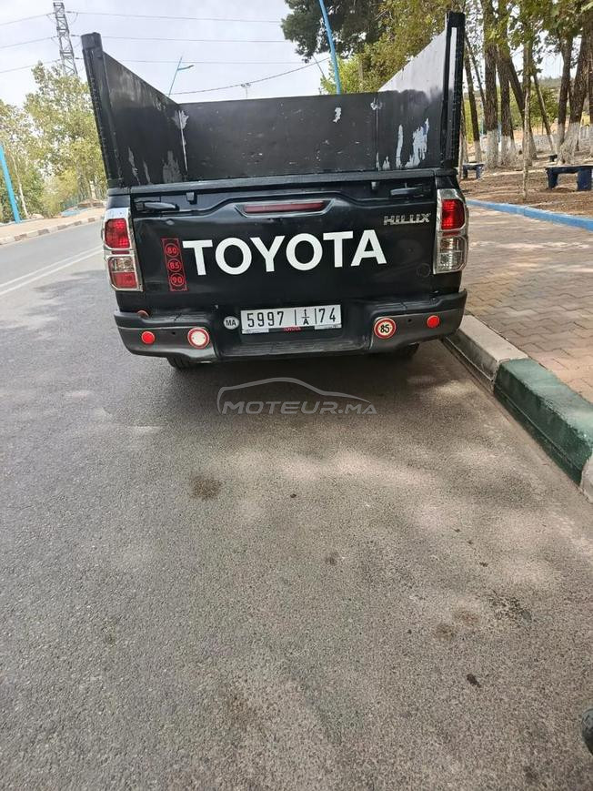 toyota hilux 2017