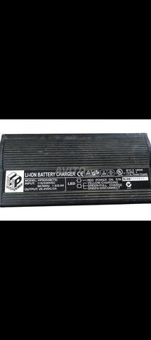 chargeur 29.4v 2A - 2