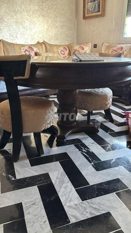 À vendre : table en bois massif 4 cendriers - 2