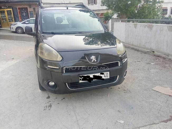 سيارة نقية عامرة ثمن جد مناسب