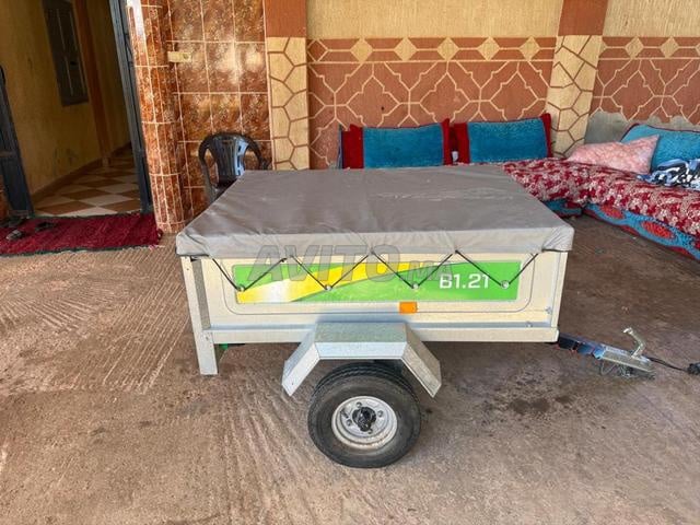 مقطورة صغيرة بالغطاء - حالة ممتازة - الفقيه بن صالح