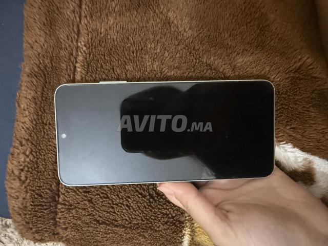 Téléphone à vendre, quelque chose de propre - 2