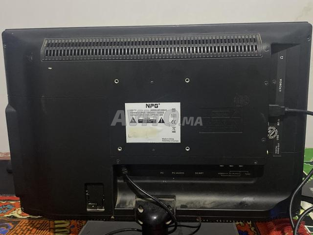 Écran NPG 19 pouces (HDMI / USB) propre en excellent état - 2