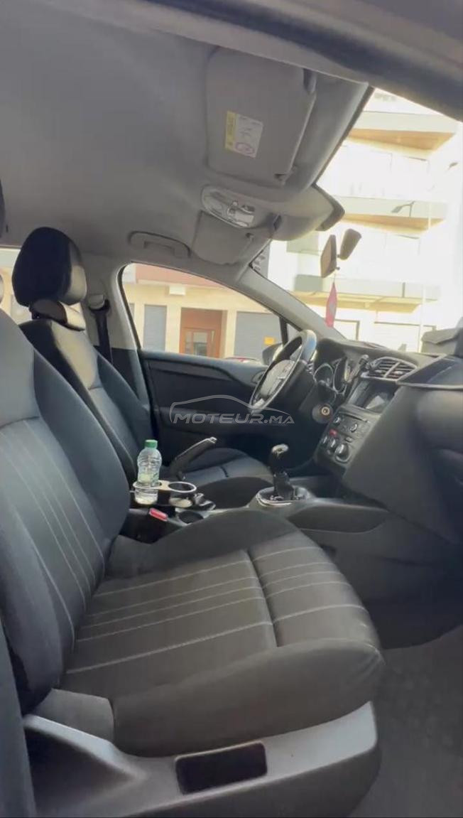 Citroën C4 modèle 2017, diesel, boîte manuelle.