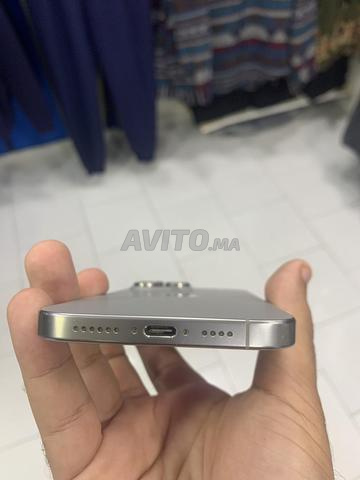 iPhone 16 Pro Max 256 Go batterie 94% - 2