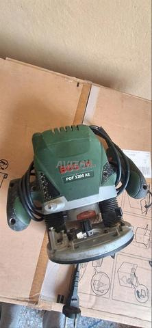 Défonceuse Bosch POF 1200 AE