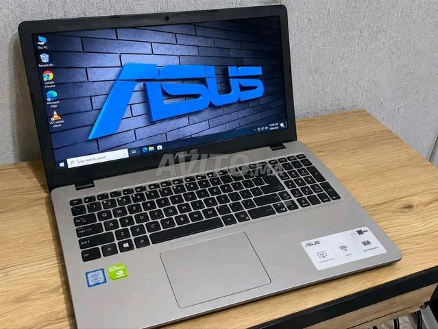 Asus i7 6ème double graphique Ram 8 disque SSD et 500