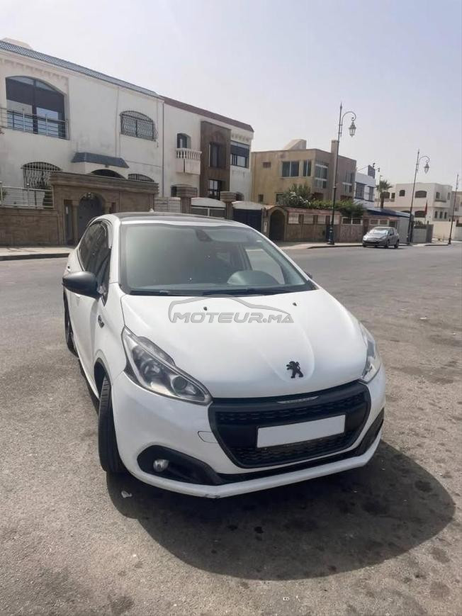 Peugeot 208 Diesel Manuelle 2019 à Rabat