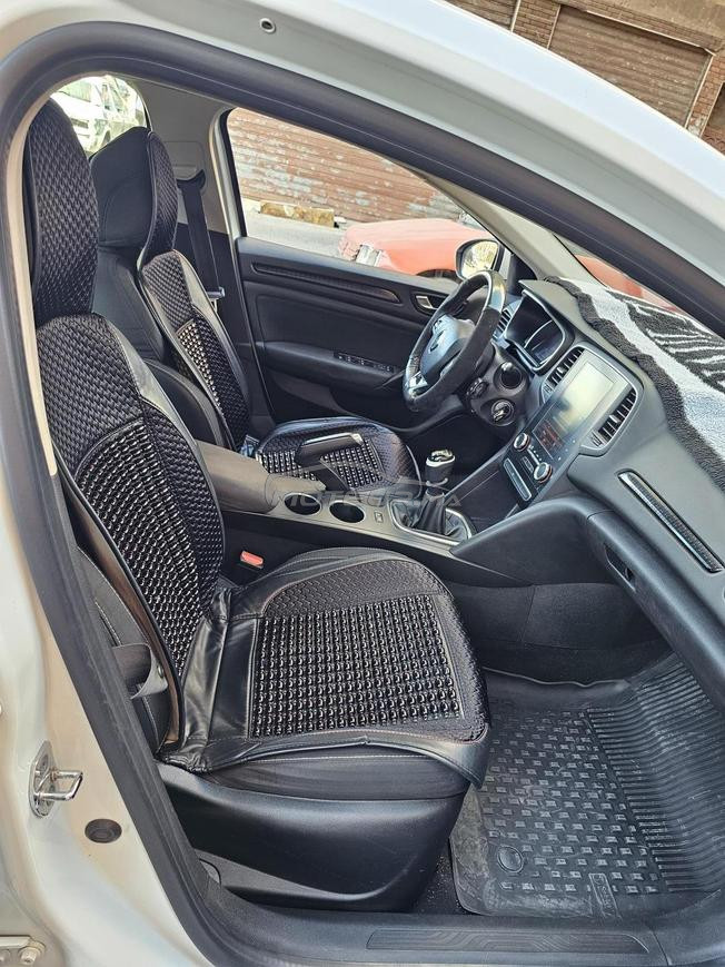 Renault megane 4 sedan 