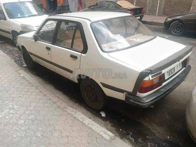 رينو R18 بنزين يدوي 1986 في الدار البيضاء - 2