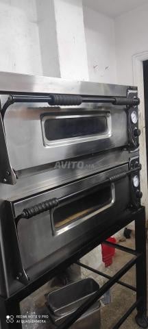 Four à pizza 2 étages 380v, très bon état