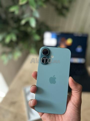 iPhone 16 128 Go – Avec boîte d'origine