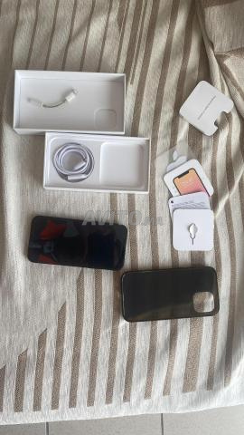 iPhone 12 bon état - 2