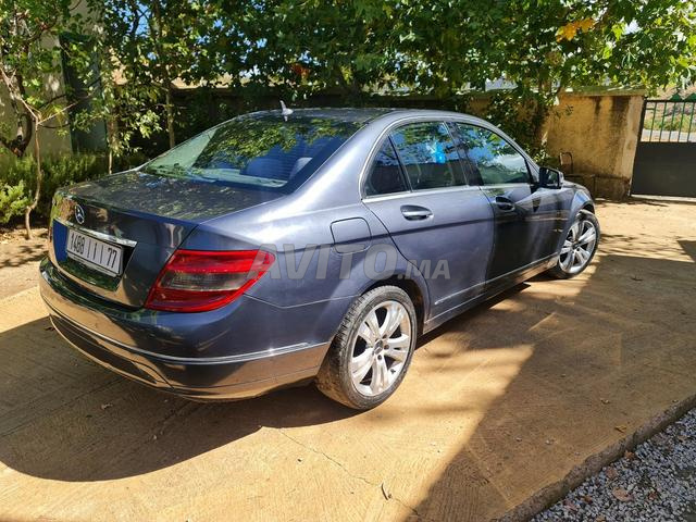 Mercedes 220 modèle 2007 dédouanement 2016 - 2