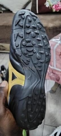 Chaussures de sport tout terrain presque neuves - 2