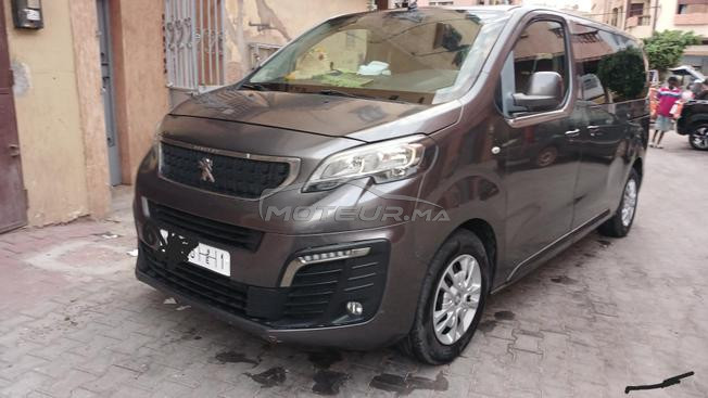 Peugeot trareller. 