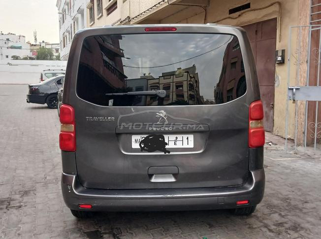 Peugeot trareller. 