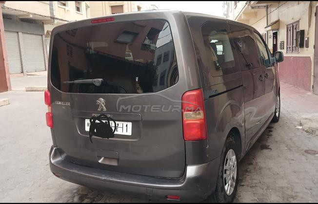Peugeot trareller. 