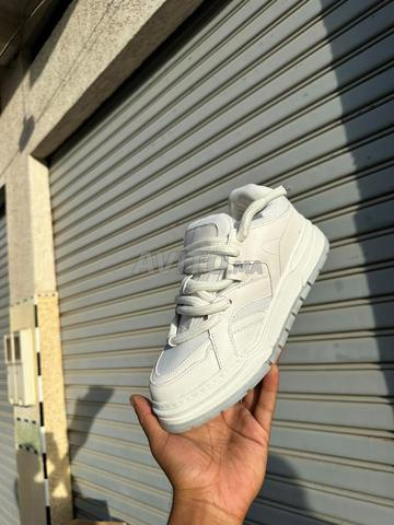 حذاء رياضي أنيق وعصري 👟 - 2