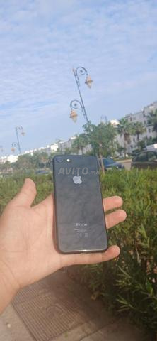 iPhone 8 encore propre - 2