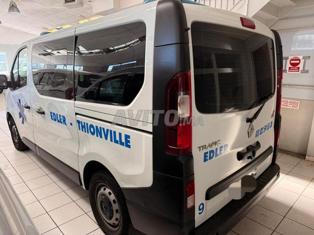 Ambulance Renault Trafic Diesel - 2