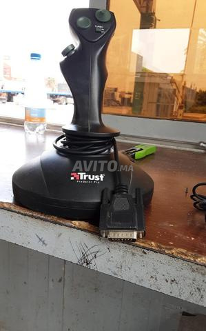 Trust Predator Pro (ancienne version) - 2